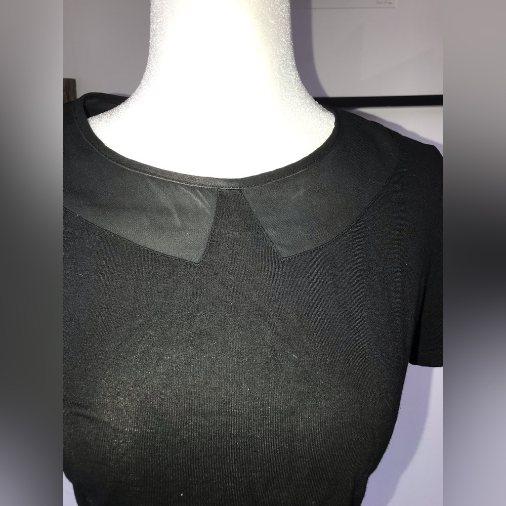TOMMY HILFIGER BLACK PETERPAN TSHIRT SIZE XS 95% rayon